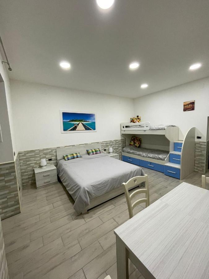 Casa Vacanze Luisa Naples Luaran gambar